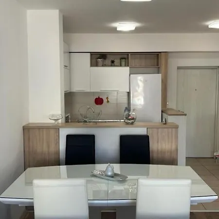 Prime Urban Elegance In *
